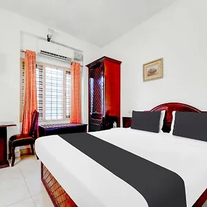 Super Collection O Chalai Bazaar Near Railway Station Formerly Galaxy 3* Thiruvananthapuram