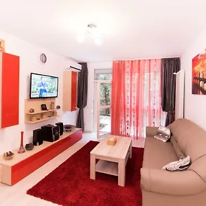 Red Apartament
