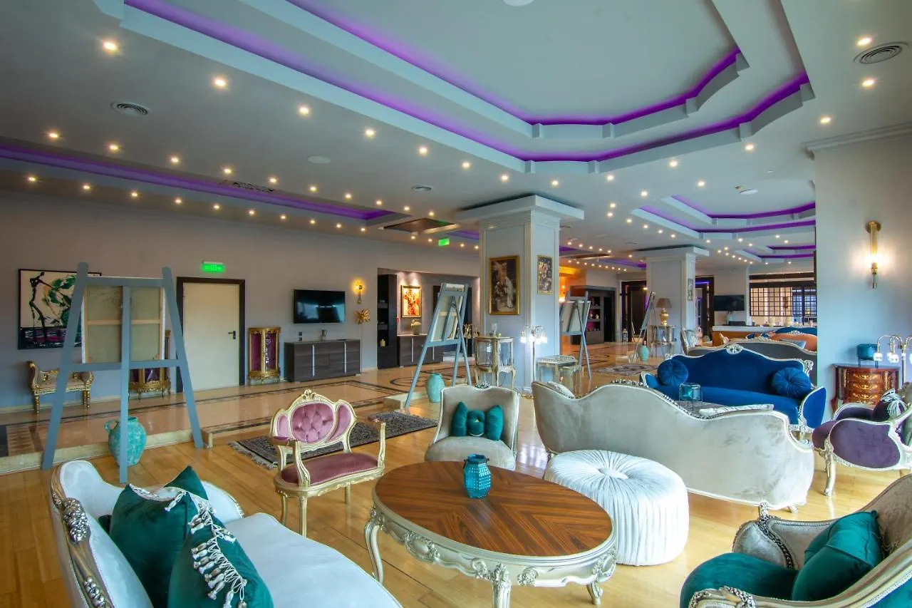 Phoenicia Express Hotel Bukarest 4*,
