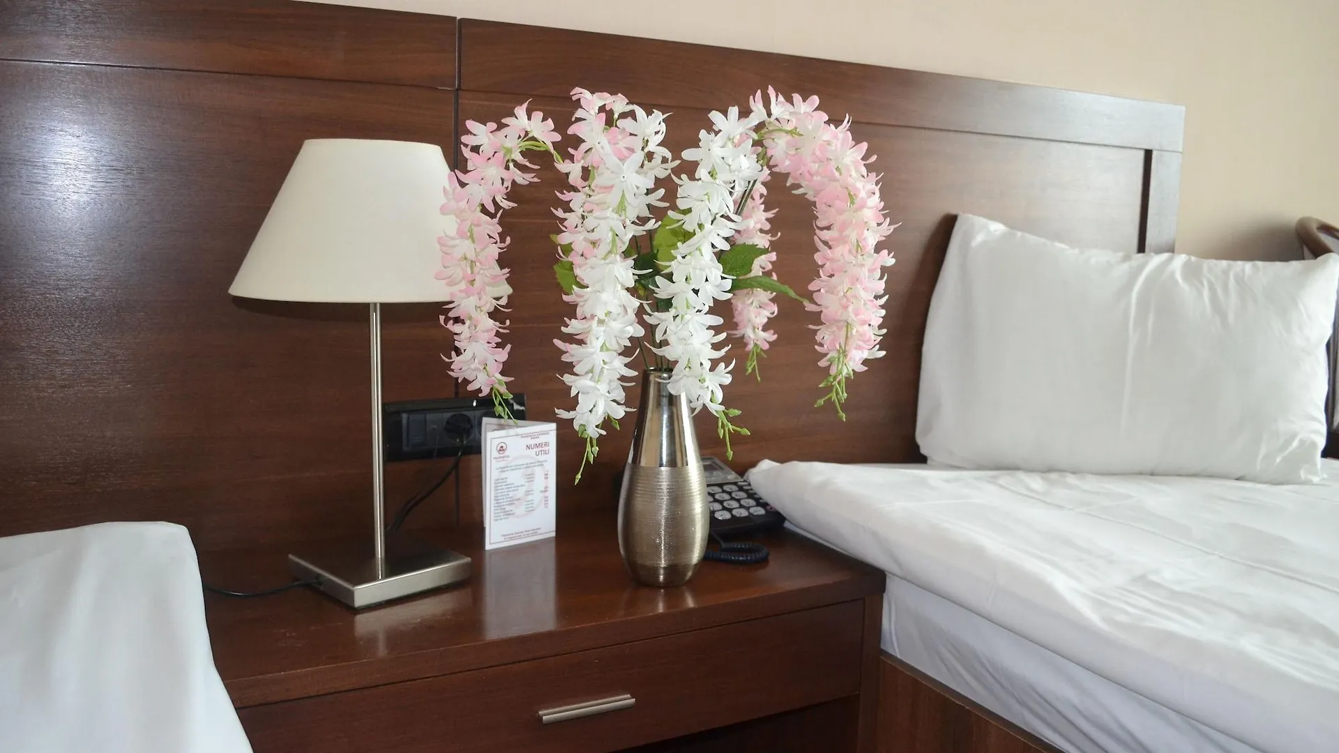 בוקרשט Phoenicia Express Hotel